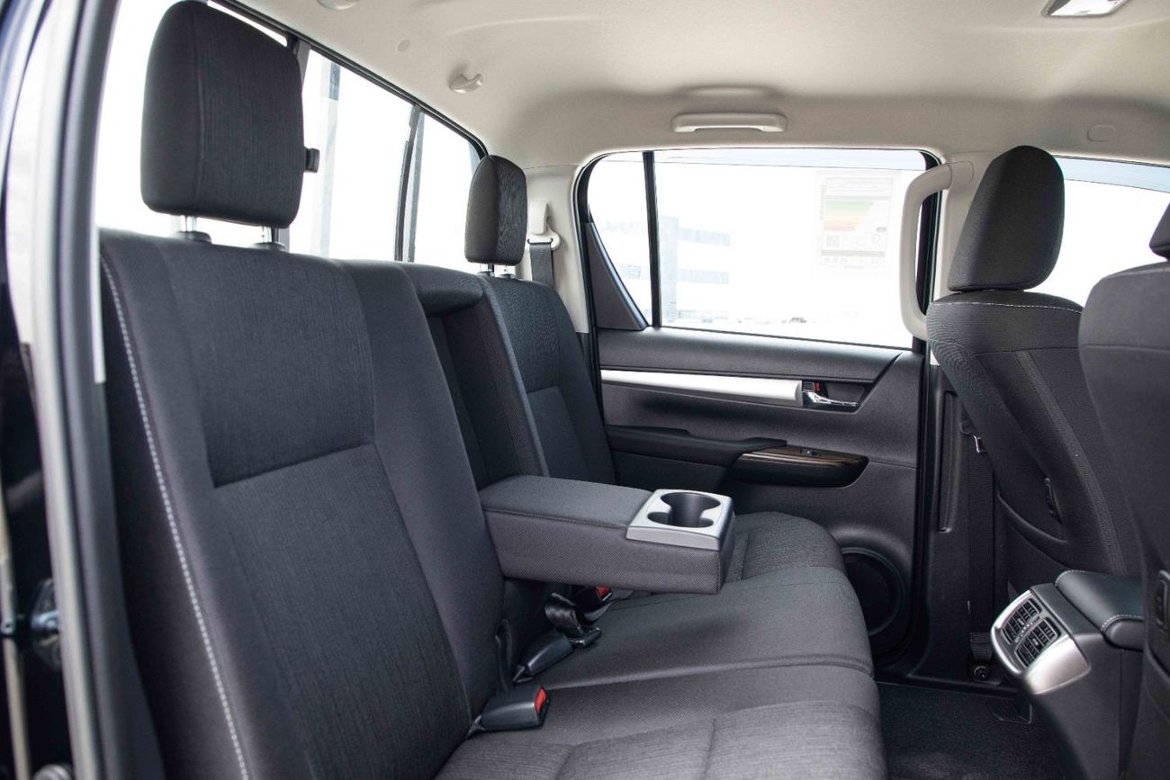Toyota Hilux 2024 Toyota Hilux 4X4 DC 2.7 HI - Attitude Black inside Black