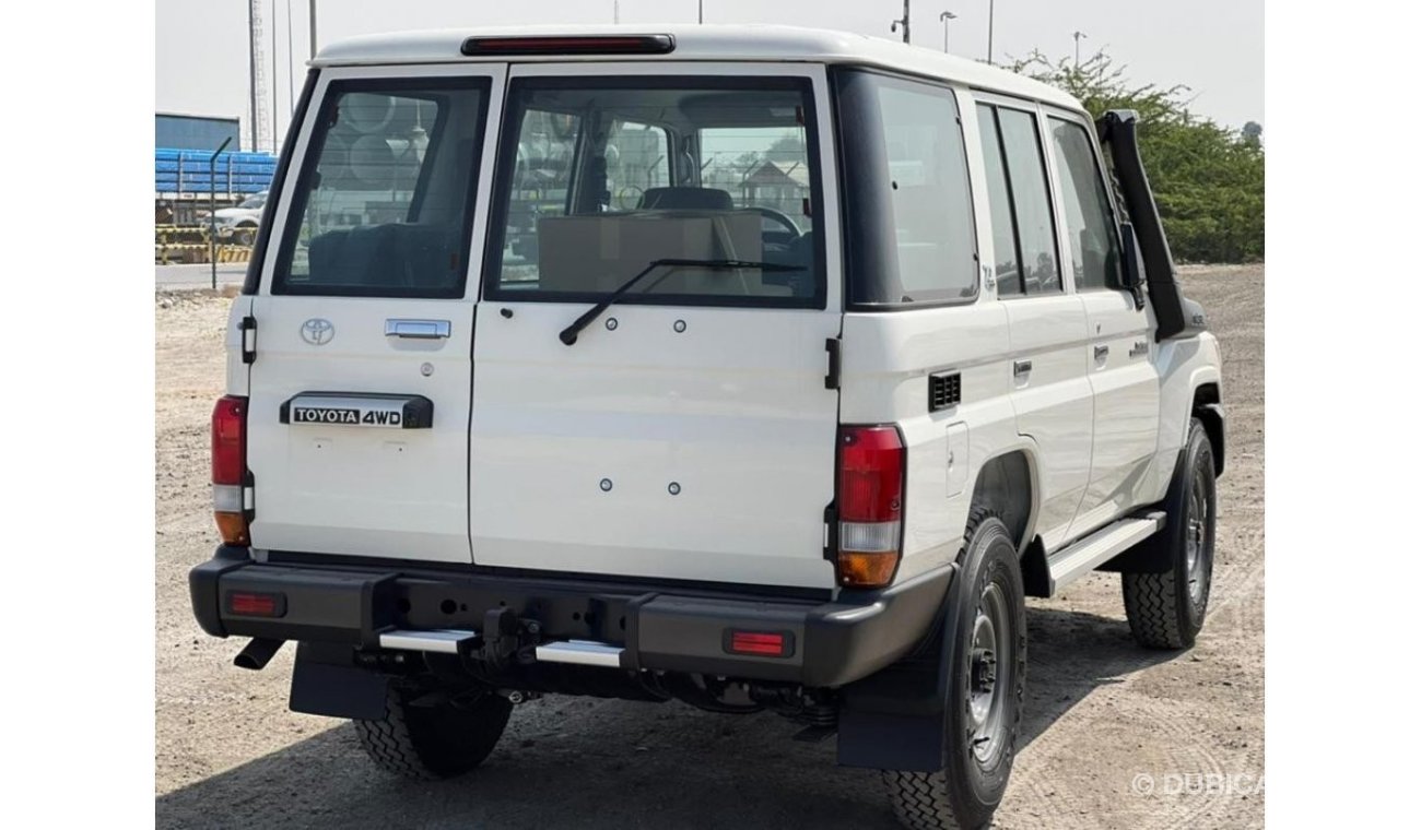 Toyota Land Cruiser 70 TOYOTA LC HTOP HZJ76 4.2 V6