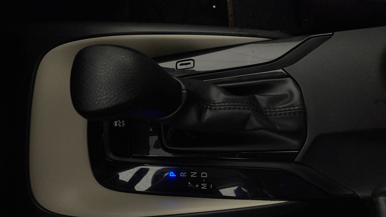 تويوتا كورولا XLI 1.6 | بدون دفعة مقدمة | اختبار القيادة في المنزل