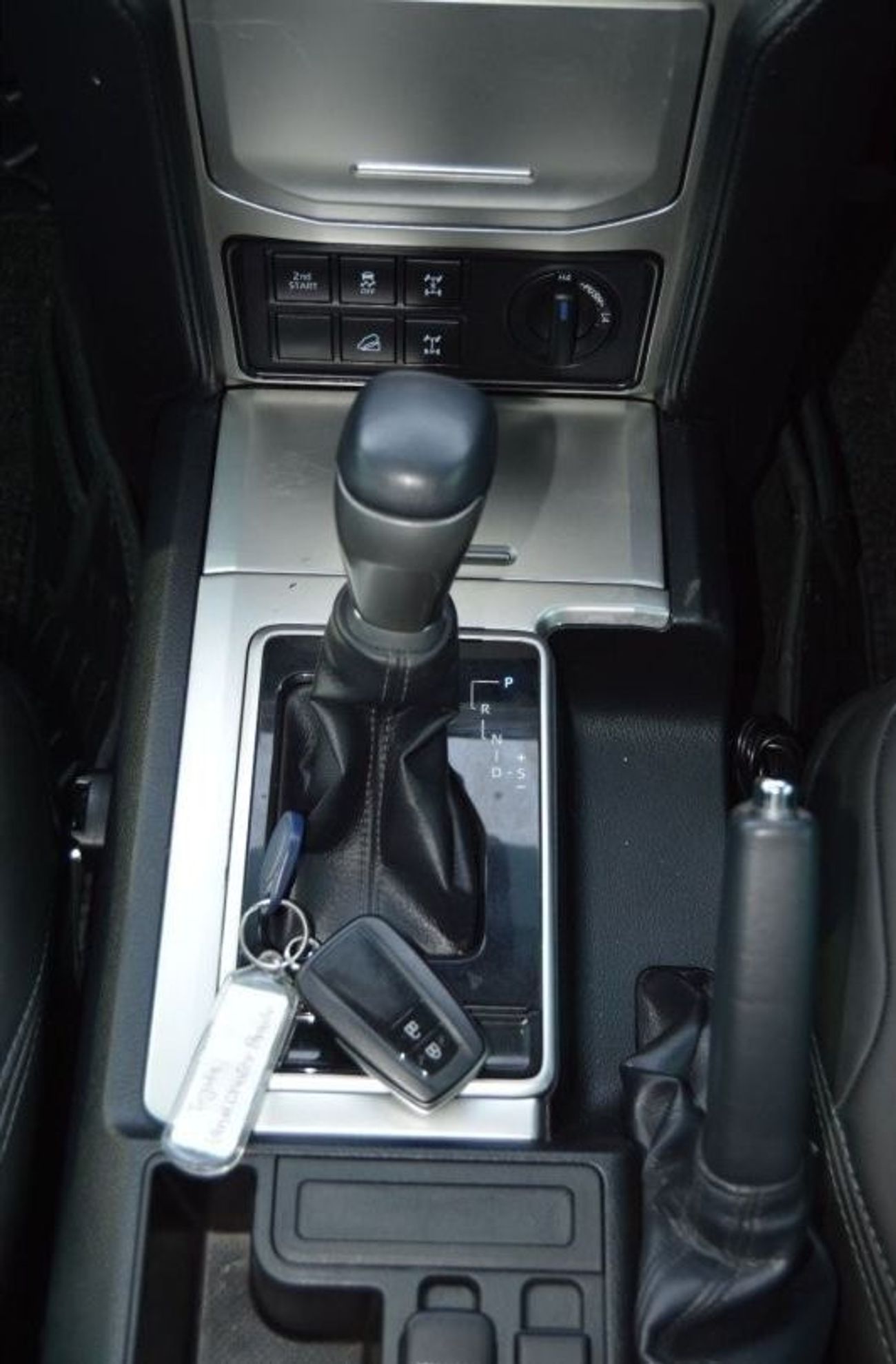 تويوتا لاند كروزر Prado