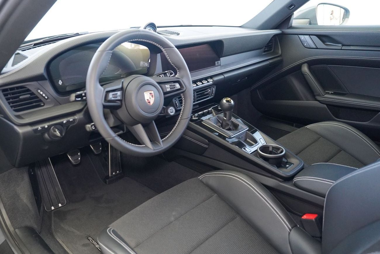 بورش 911 GT3 4.0L (505 HP) Touring Package