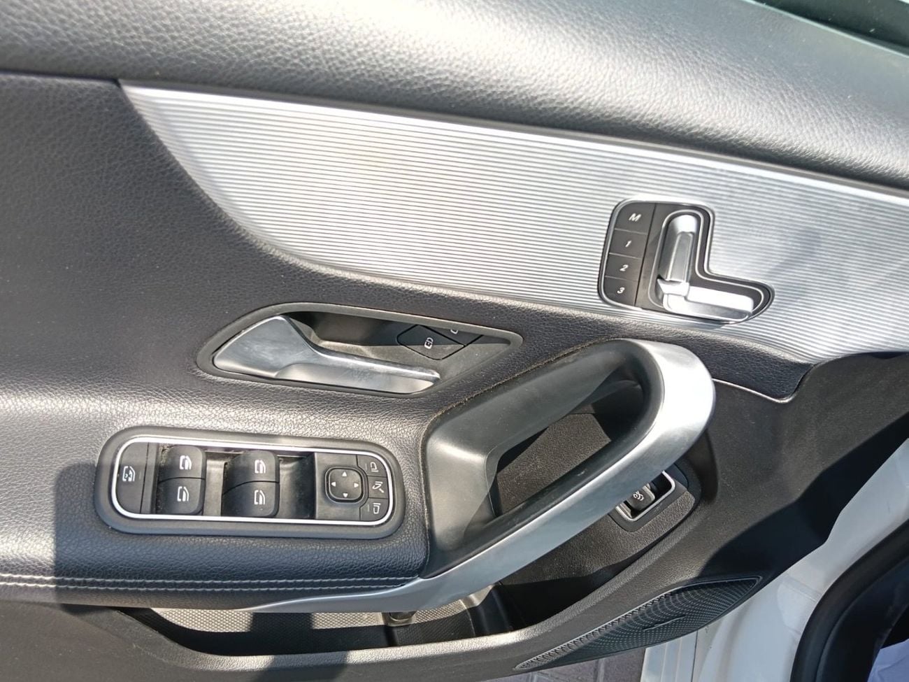 Mercedes Benz A220 STD (NON GCC)