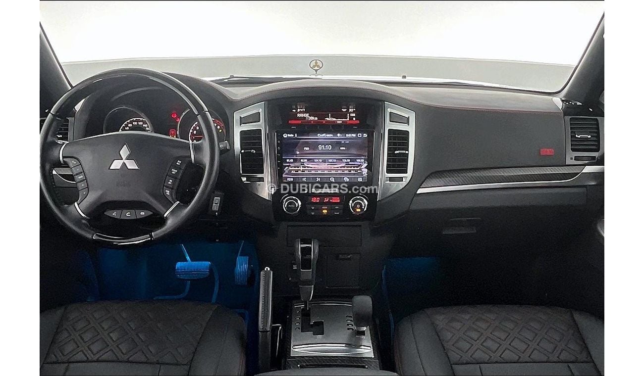 ميتسوبيشي باجيرو Signature Edition