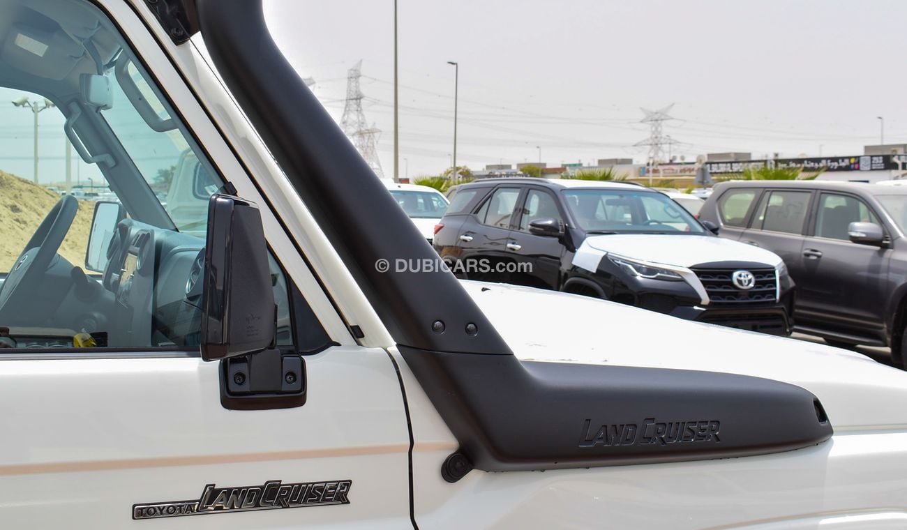 Toyota Land Cruiser 70 4.2 L