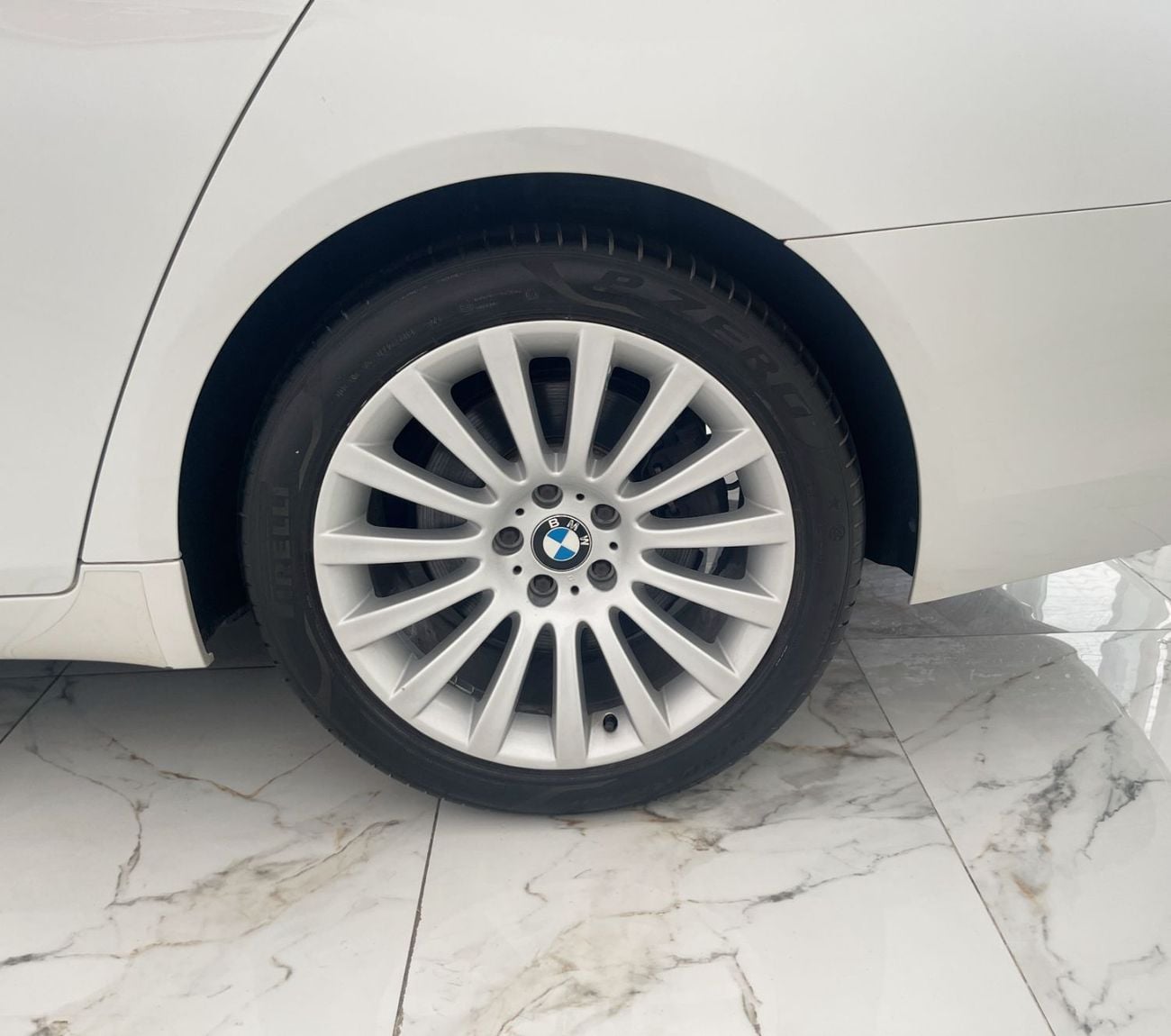 بي أم دبليو 740Li EXECUTIVE V6  GCC SPECS - EXCELLENT CONDITION