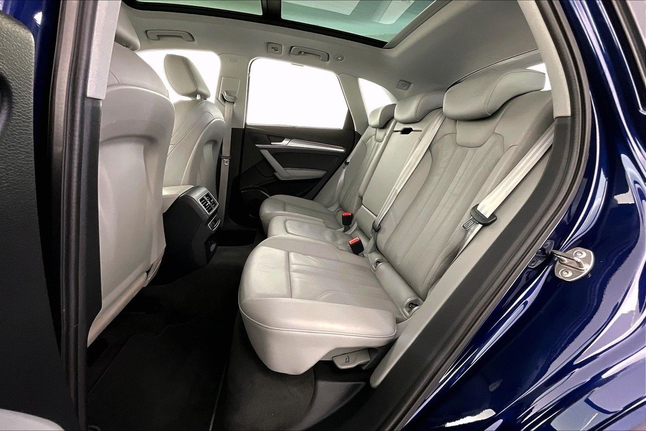 Infiniti Q50 Premium / Luxe | Guaranteed Warranty | 0 Down Payment