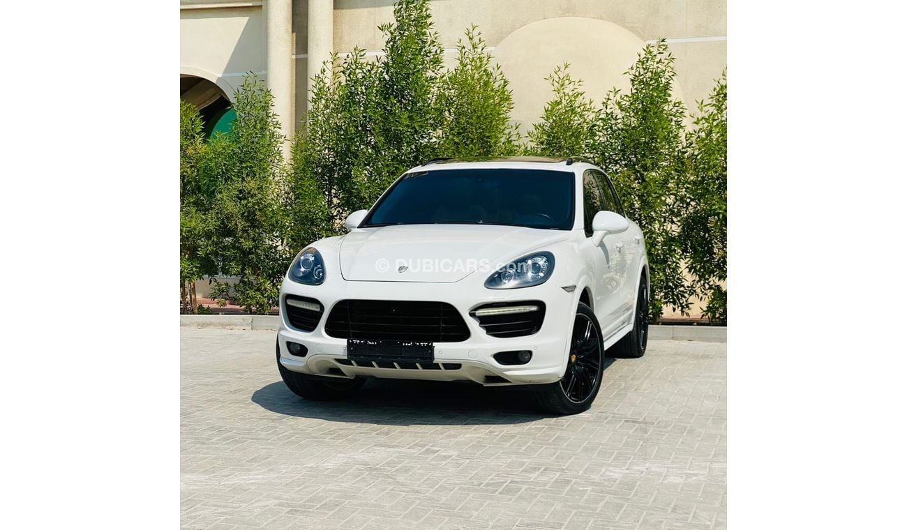 Used Porsche Cayenne Good condition car GCC 2011 for sale in Dubai 788262