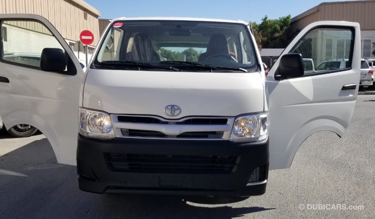 Toyota Hiace 2011, Manual 2.7CC, Perfect Condition, 10 Seater, Petrol, [Left Hand Drive]