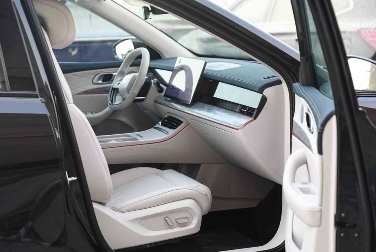 نيتا L 2024 NETA L FLASH CHARGE EDITION 1.5 - Plug-in Hybrid - BLACK inside GREY | Export Price