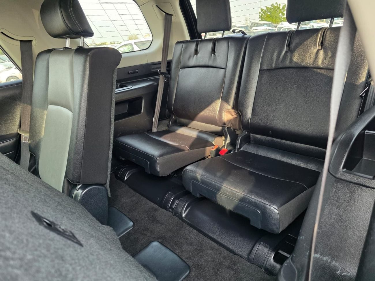 Toyota 4Runner SR5 Perimum Sunroof , Push button and 7 seater