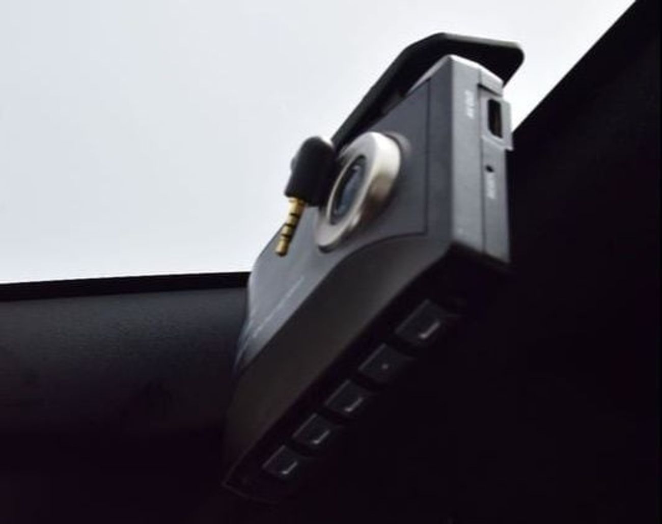 Toyota Hilux GR Sport 2.8L GR Sport 2.4L