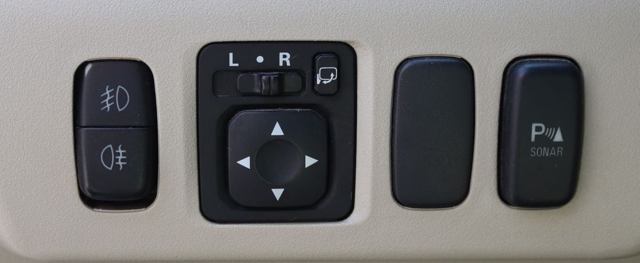 Mitsubishi Pajero GLS Highline Top 3.8L Mitsubishi Pajero 2018 GCC, accident-free, 3.8L (6) cylinder engine, 7 seats -