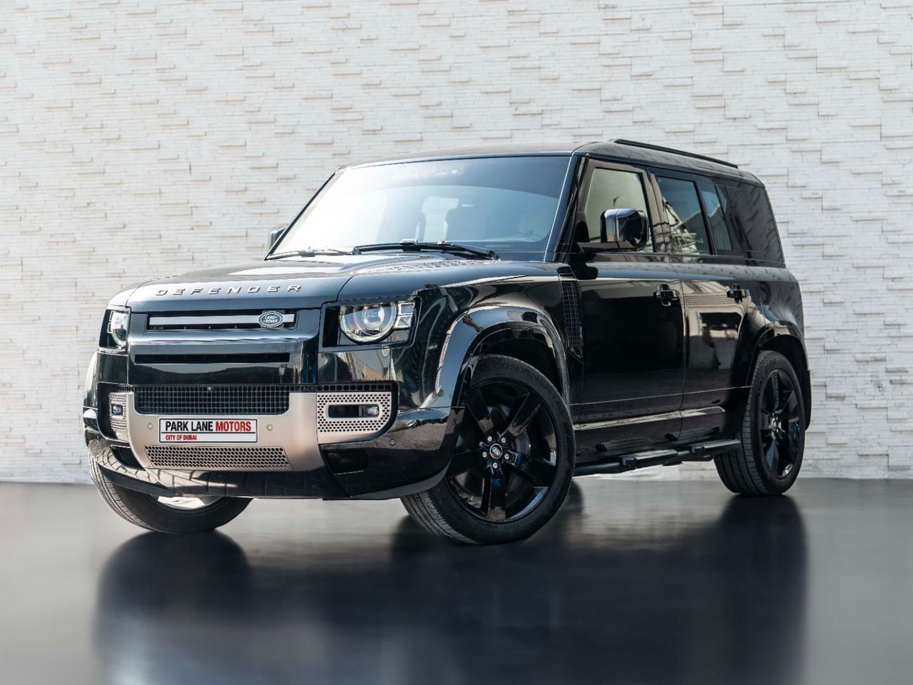 Land Rover Defender TOP P400 110 HSE 3.0L (5 Seater)
