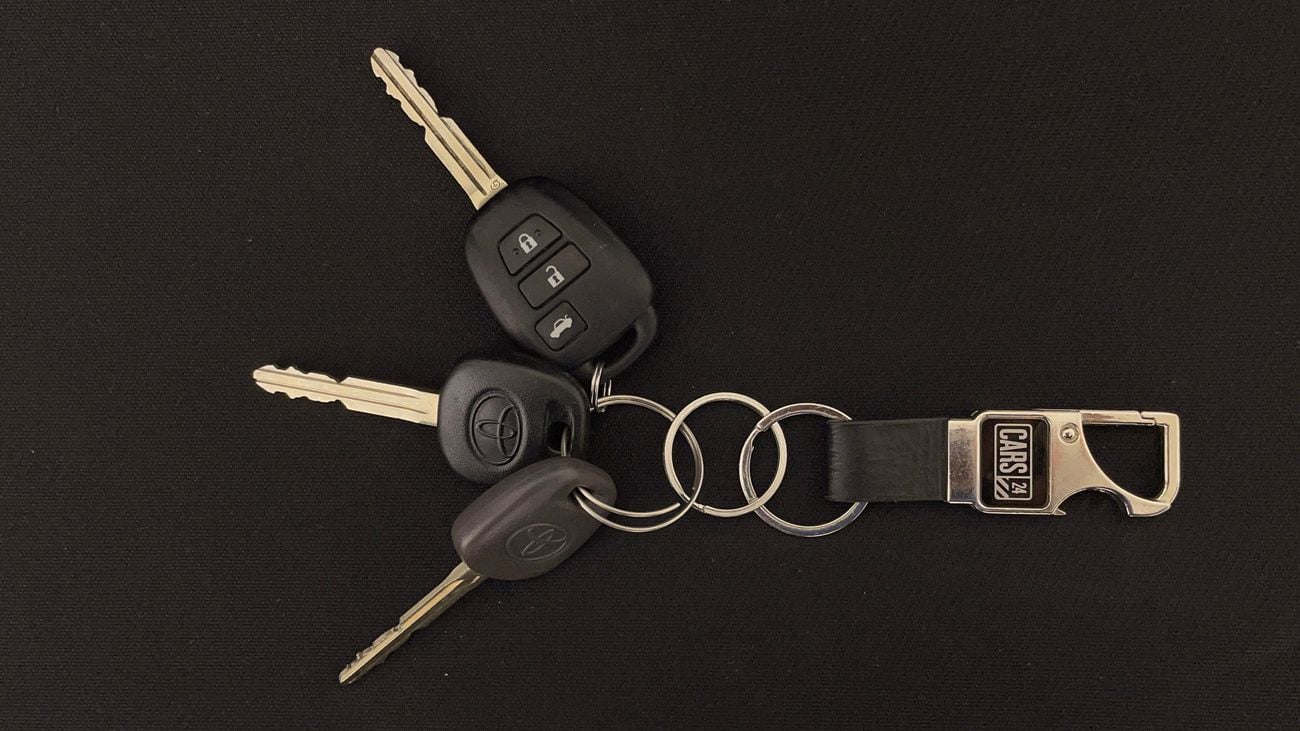 تويوتا يارس SE 1.5 | بدون دفعة مقدمة | اختبار القيادة في المنزل