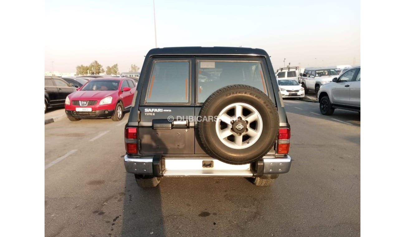Nissan Patrol Safari NISSAN SAFARI RIGHT HAND DRIVE (PM1029)