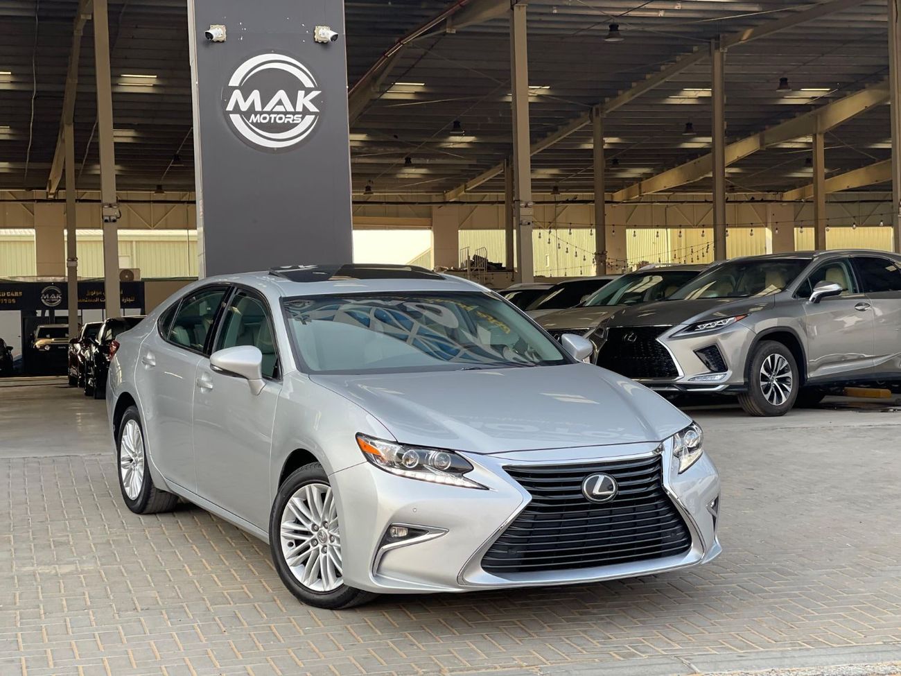 Lexus ES350 Platinum ES350 / 3.5L 6V / Full Option / New Shape