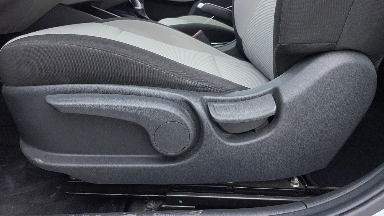 Hyundai Accent GL 1.6 | Zero Down Payment | Free Home Test Drive