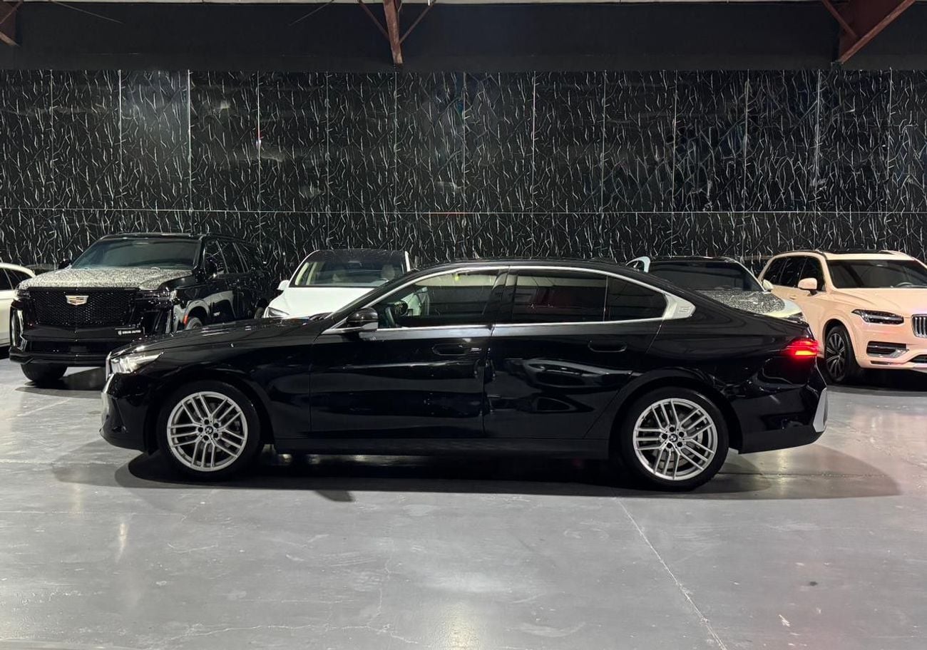 BMW 5 Series M SPORT, миниатюра 9