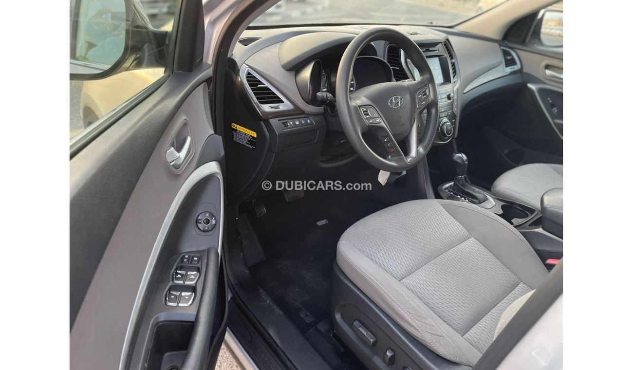 Hyundai Grand Santa Fe *Offer*2017 Hyundai Santa Fe Grand 7 Seater / EXPORT ONLY / فقط للتصدير