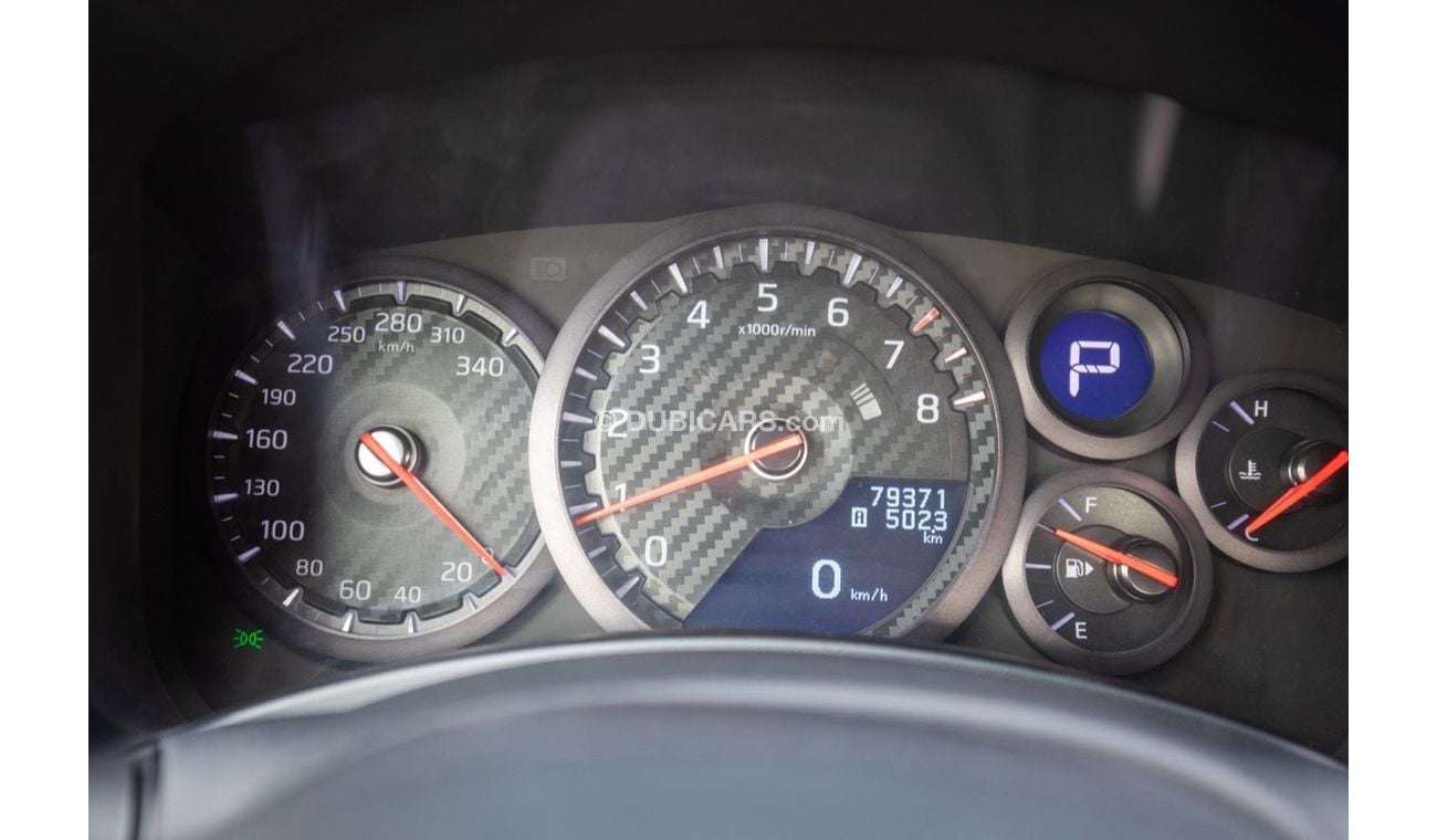 Nissan GTR Nissan GTR -V8 2017 Gcc Full Options 6-speed automated manual All wheel drive