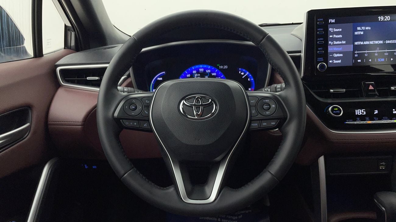 تويوتا كورولا كروس GLI 1.8 | بدون دفعة مقدمة | اختبار القيادة في المنزل