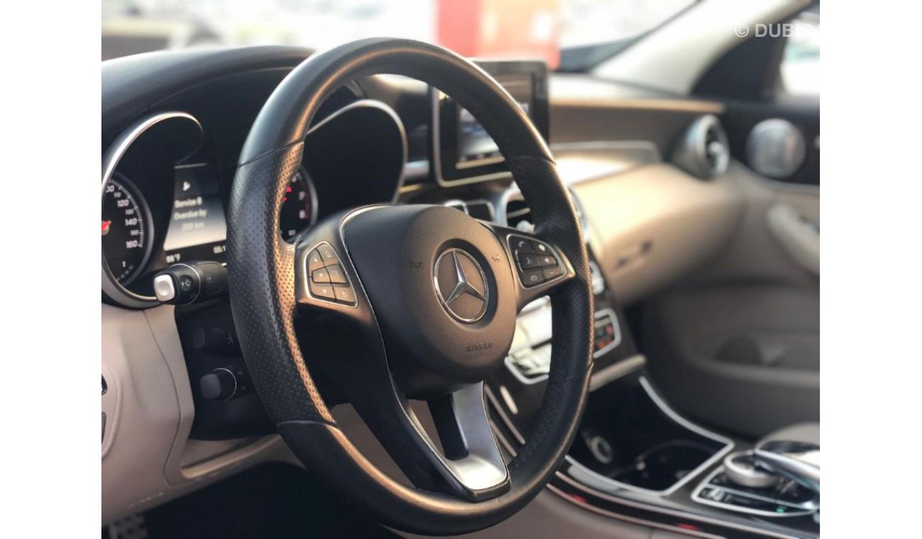 مرسيدس بنز C 300 مرسيدس c300-موديل 2016-وارد -حساسات -نفيكشن-شاشة -فتحة سقف-تبريد وتسخين مقاعد