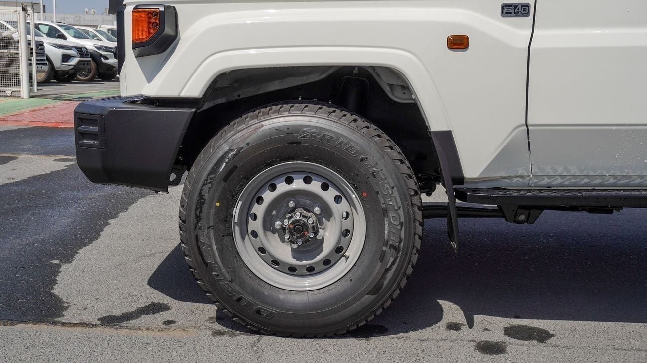 Toyota Land Cruiser Pick Up PICKUP LC79 S/C DIESEL 2.8L M/T Basic Option , 2025 Model