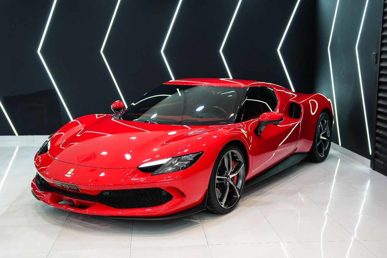 فيراري 296 GTB 3.0T V6 PHEV Carbon Fiber Interior, Passenger Display, Dealer Warranty + Service!!