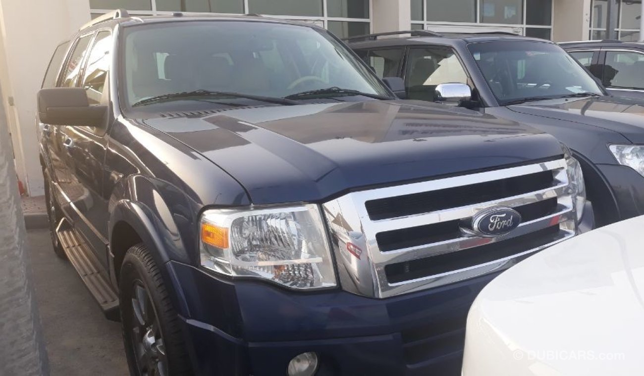 Ford Expedition 2012 Gulf Specs Full options Sunroof Leather interiors