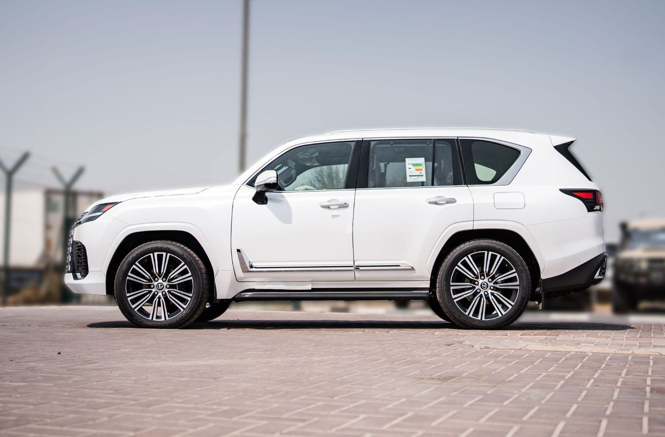 Lexus LX 700h 2025 Lexus LX700h Signature 3.5L AT Hybrid (White-Tan) 7 Seats