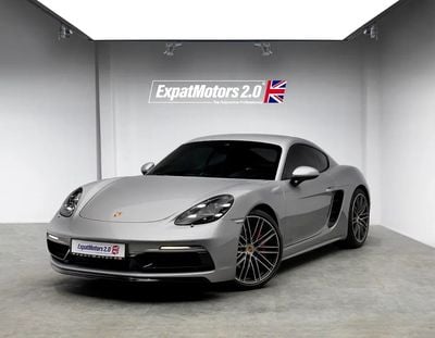Porsche 718 Cayman GTS • Sport Chrono • FSH • GCC Spec