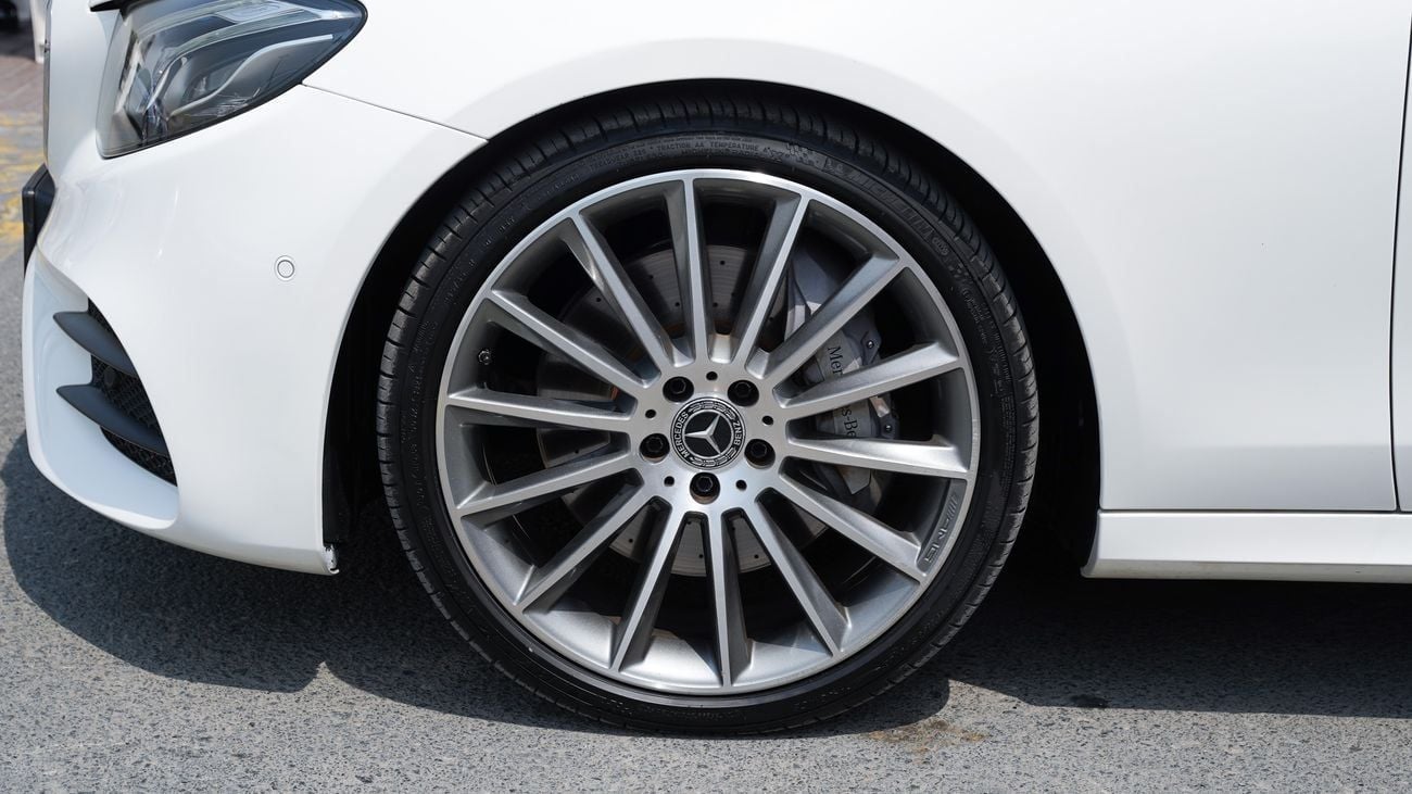 مرسيدس بنز E300 PREMIUM PLUS
