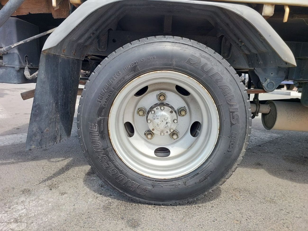 ميتسوبيشي فوسو كانتير (RAMADAN OFFER) MITSUBISHI CANTER TRUCK RHD 1997 MODEL 4.5 L DIESEL MANUAL(PM20794)