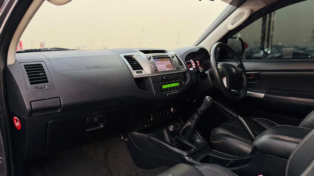 تويوتا هيلوكس 2015 | 3.0 DIESEL ENGINE | MT | RHD | BULL BAR WITH LED LIGHTS | ROOF RACK WITH SIDE AWNING CAMPING