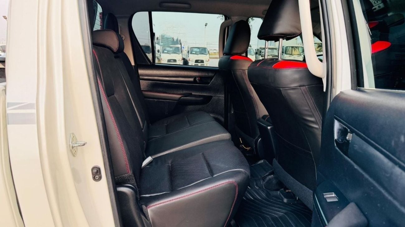 Toyota Hilux PREMIUM CONDITION | IRON ROLL BAR | RHD | 2017 | 2.8L DIESEL | ELECTRIC SEAT