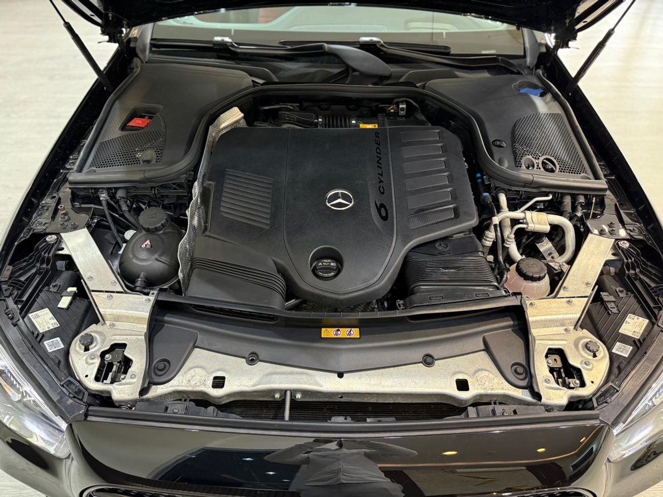 مرسيدس بنز E450 كوبيه Mercedes E450 AMG / 2022 / USA