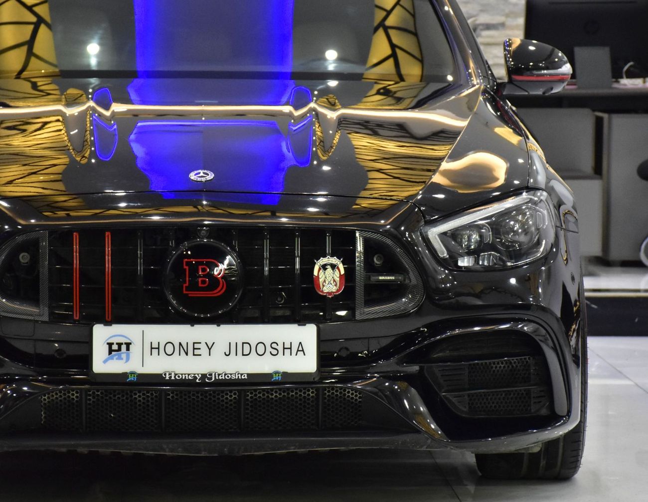 مرسيدس بنز E300 EXCELLENT DEAL for our Mercedes Benz E300 ( 2019 Model ) in Black Color American Specs