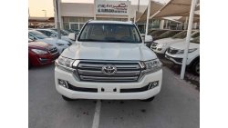 Toyota Land Cruiser GXR V6