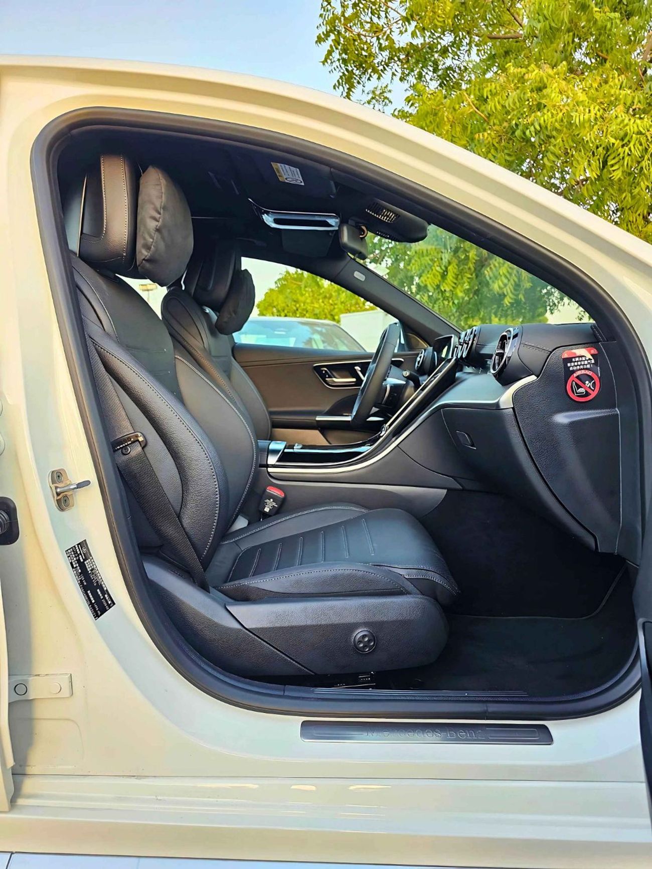 Mercedes-Benz C 200 L 1.5L / TURBO SPORT EDITION / 360* CAMERA / LEATHER SEATS / FULL OPTION (CODE # C200L)