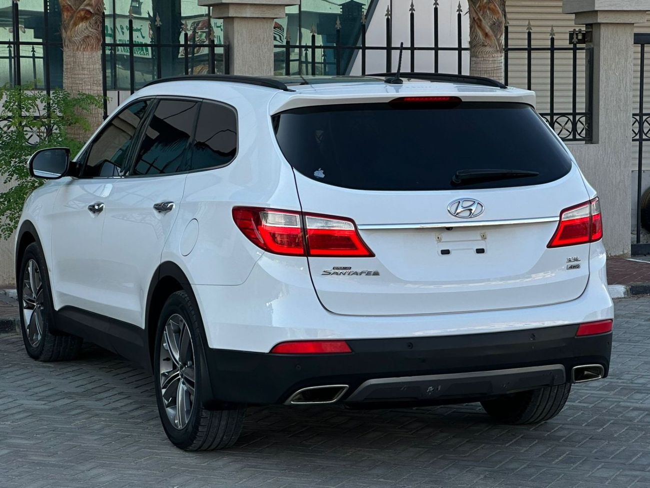 Hyundai Grand Santa Fe