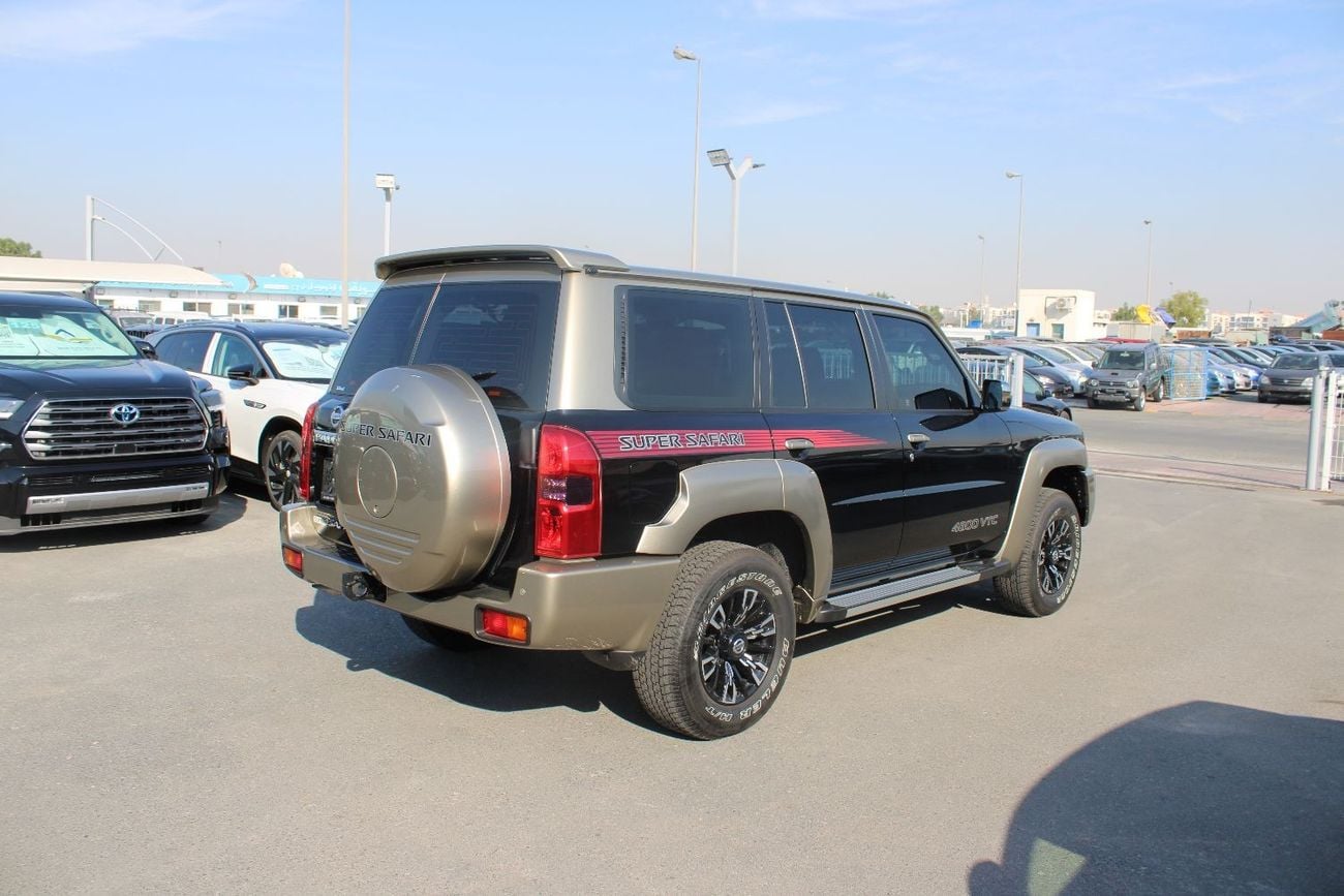 Nissan Patrol Super Safari Nissan Patrol Super Safari 2023 Model Year 4800VTC 4x4  Full Service done 5years Warranty 3Years Fre