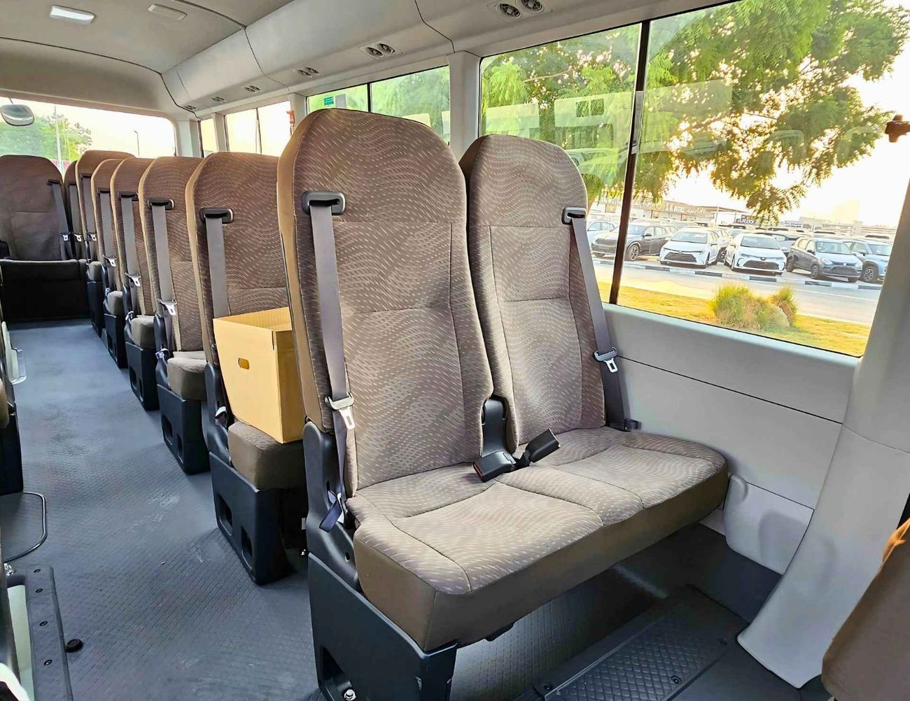 Toyota Coaster DLX 23 SEATER/AUTO DOOR/2.7L PETROL V4 M/T/CODE#COPO