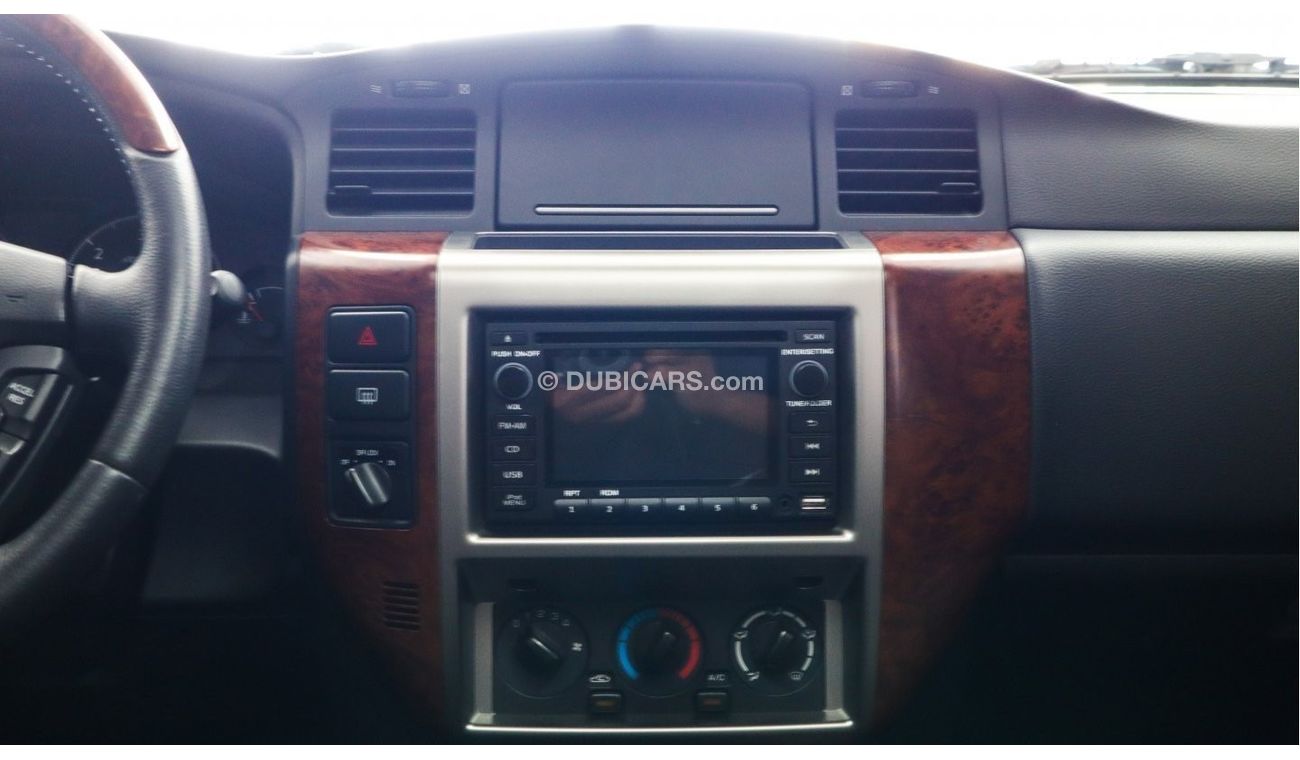 Nissan Patrol Safari V TEC