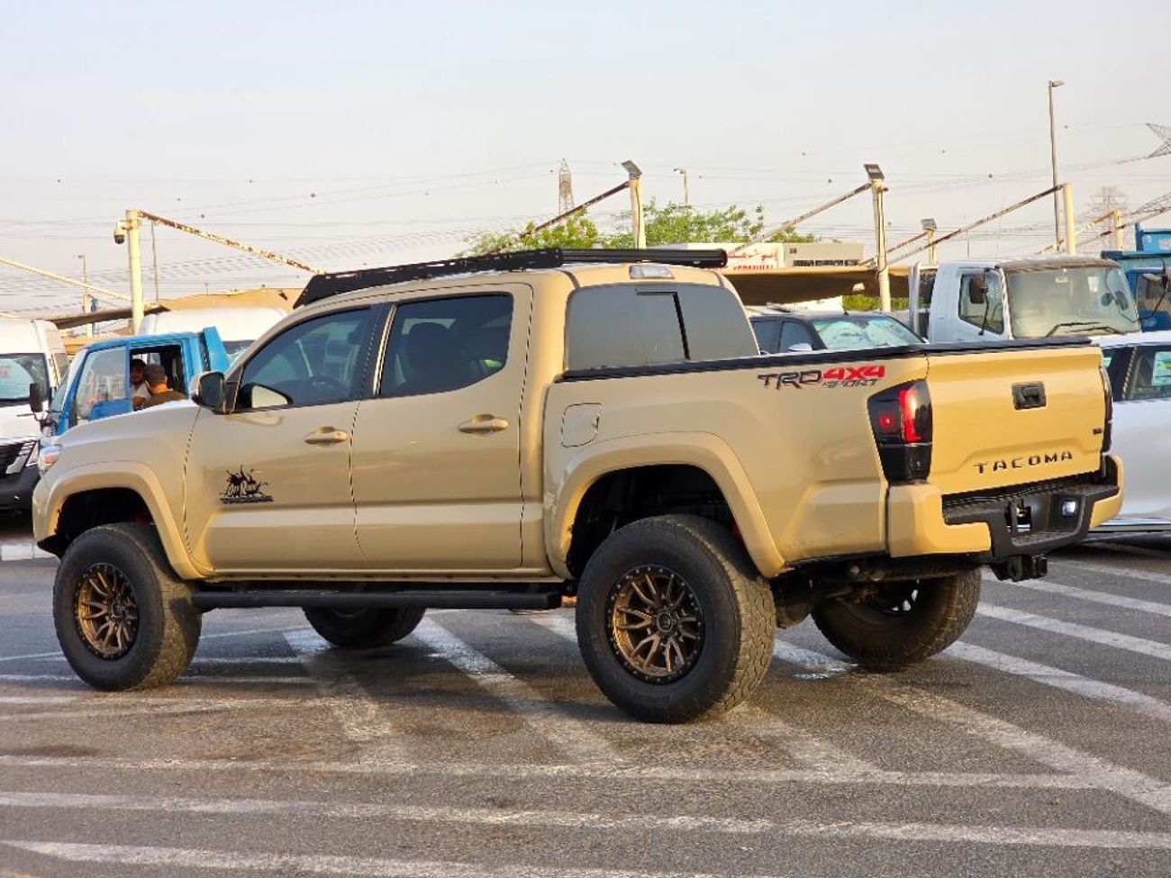 Toyota Tacoma 2020 Model fully modified Push button, leather seats with spacial suspension