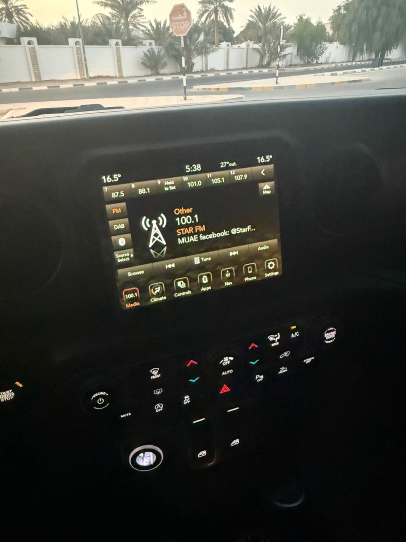 جيب رانجلر Sport 3.6L A/T (5 Seater)