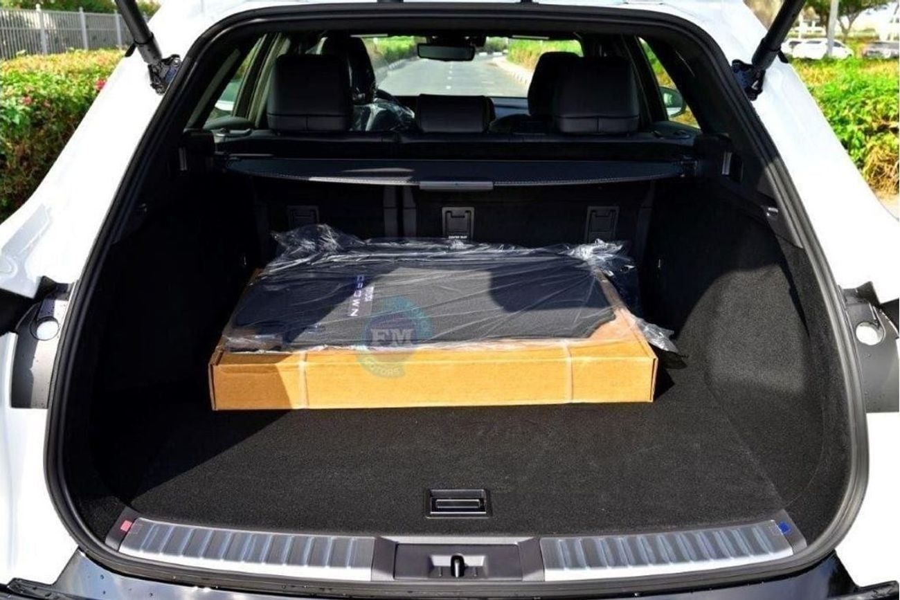 Toyota Crown Signia Limited Hybrid 2.5L AWD Automatic