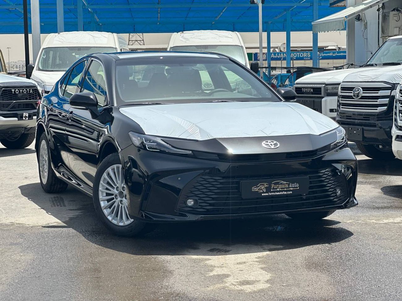 تويوتا كامري 2.5 لتر LE بانزين أوتوماتيك // 2026 // فئة متوسطةمع فتحة سقف، DVD وكاميرا خلفية،