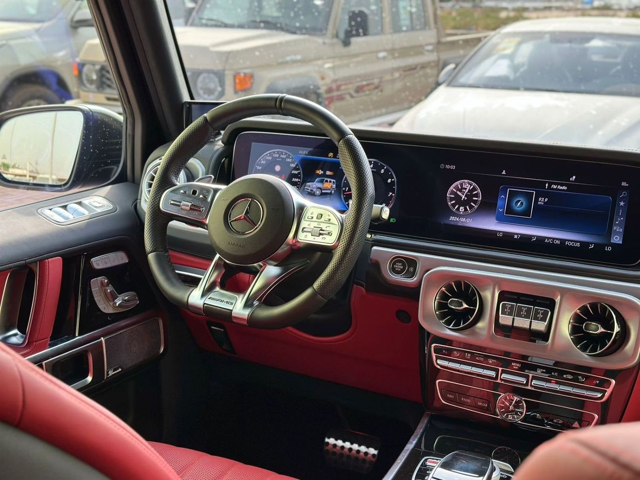 Mercedes-Benz G 63 AMG Premium + MERCEDES BENZ G63 AMG 2022