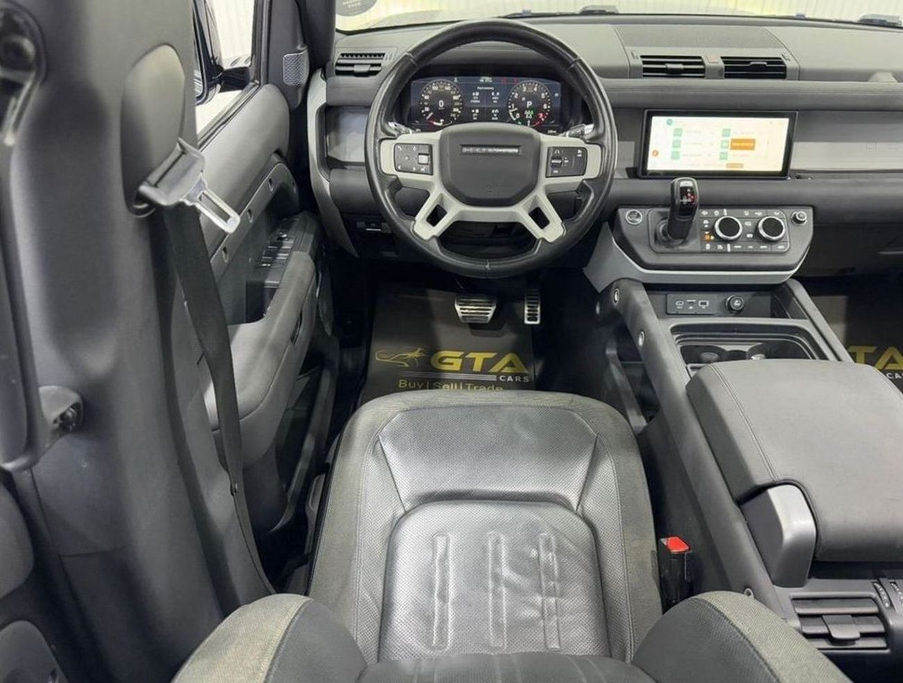 لاند روفر ديفندر 110 S P300 2.0L 2021 Land Rover Defender P300 S 110, Feb 2026 Land Rover Warranty, GCC