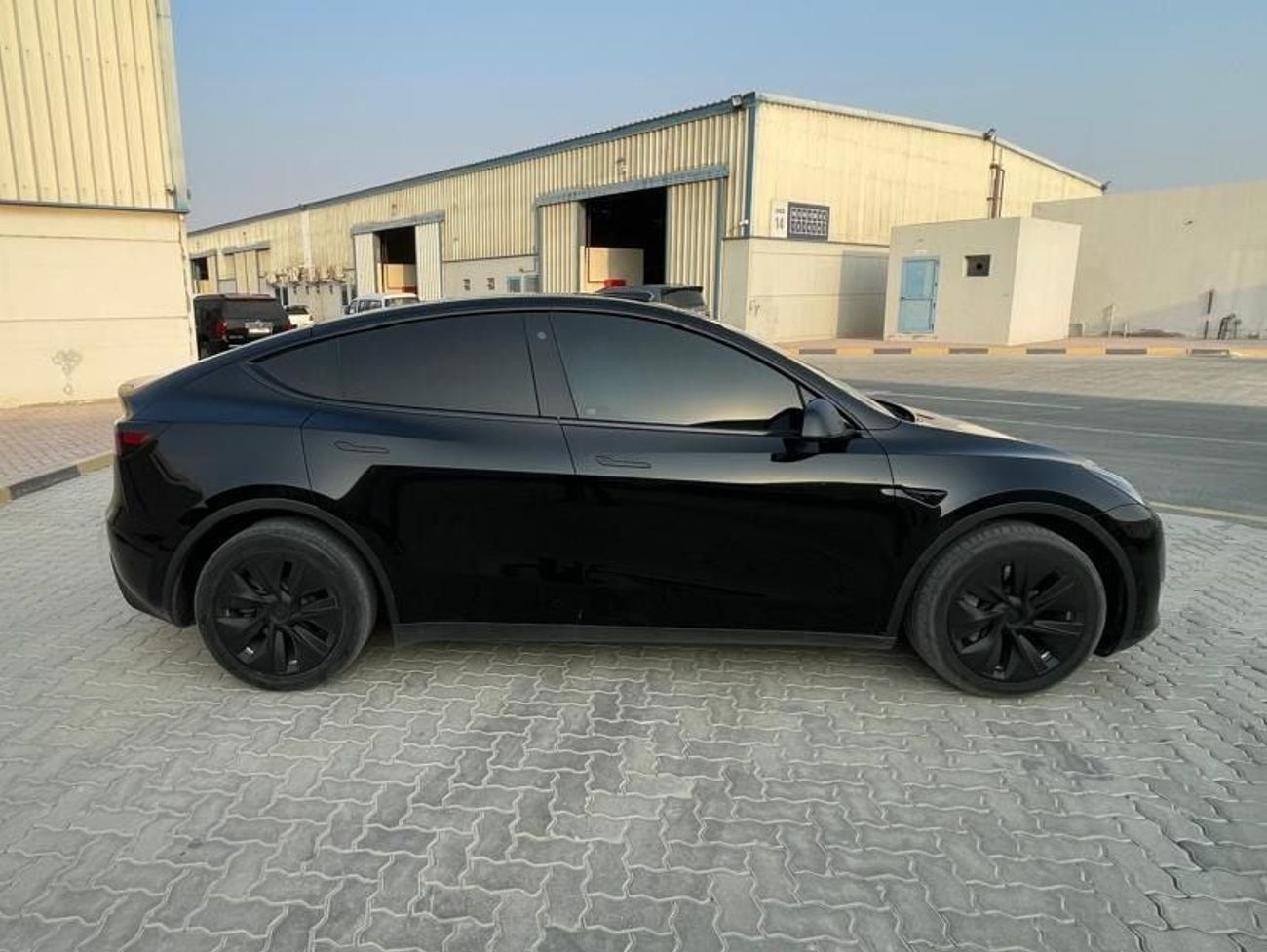 تسلا موديل Y Long Range (AWD)